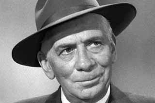 RAY COLLINS AS LT. ARTHUR TRAGG